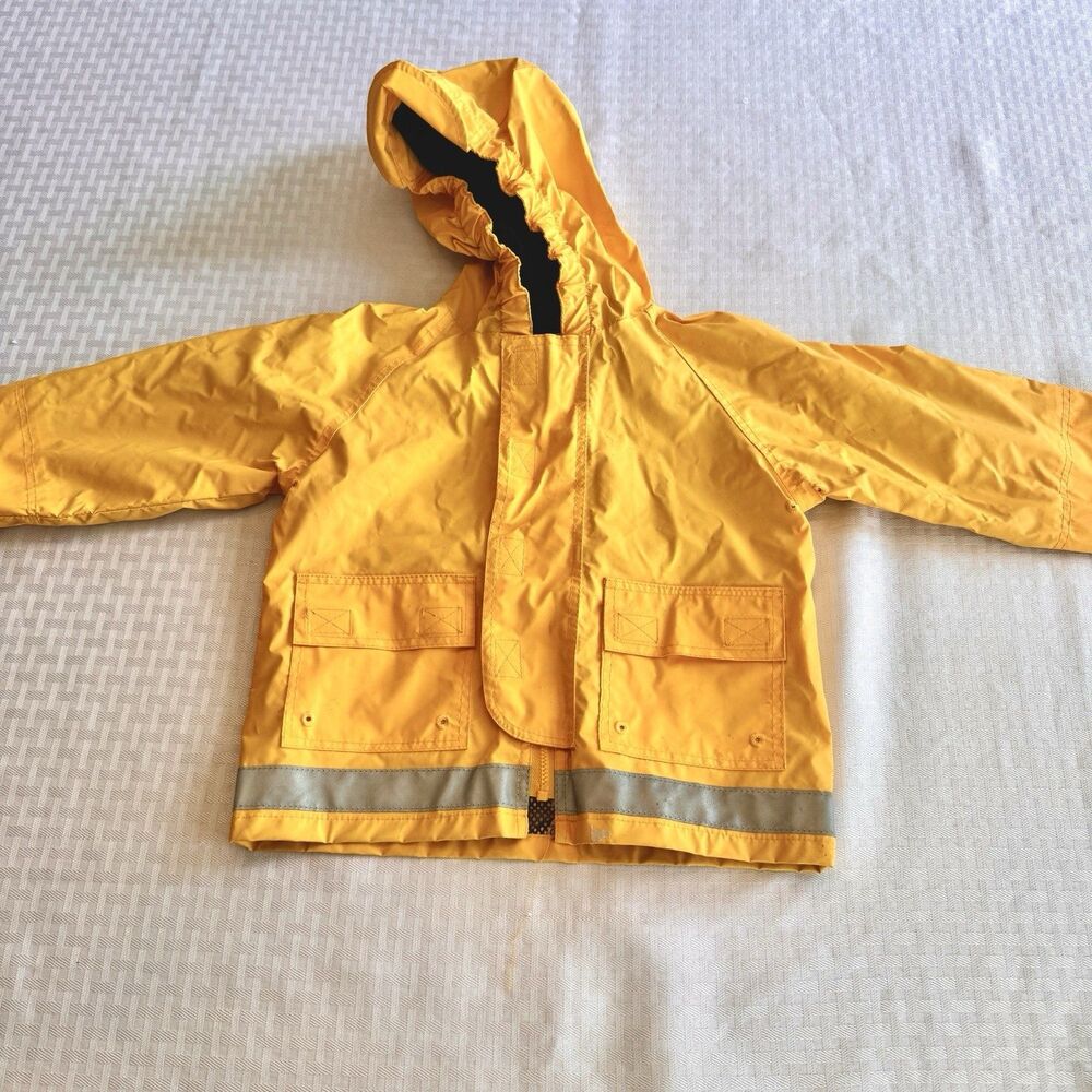 Old‎ Navy Kids Yellow Rain Jacket Hooded Lined Raincoat 12–24 Months